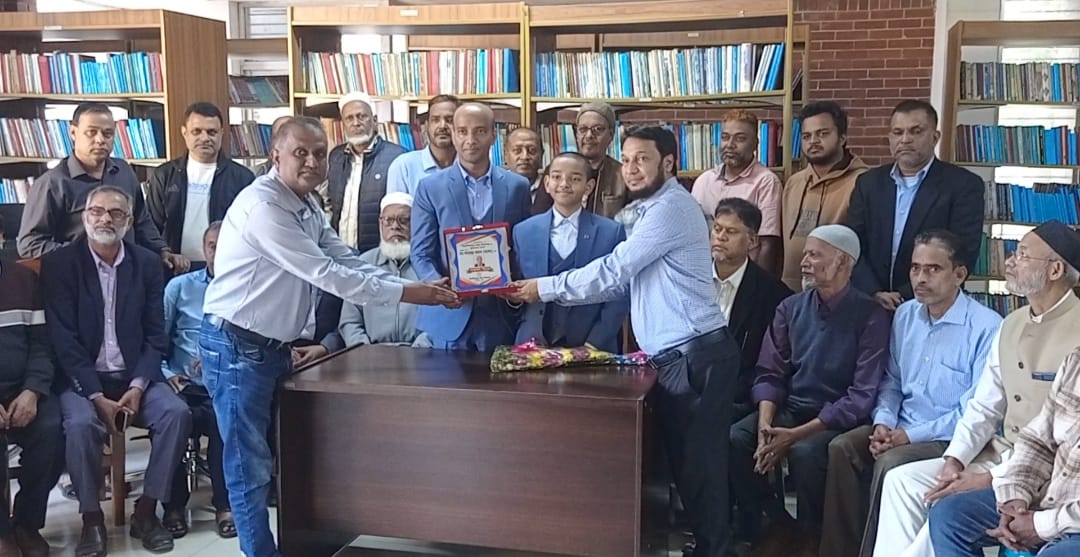 বিয়ানীবাজার উচ্চ বিদ্যালয়ের ভূমিদাতা সদস্য ডা. মাহফুজুর রহমান খালেদ সংবর্ধিত